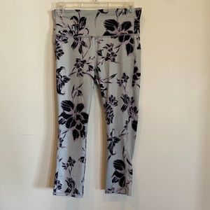 Capri Flowered Athleta Leggings